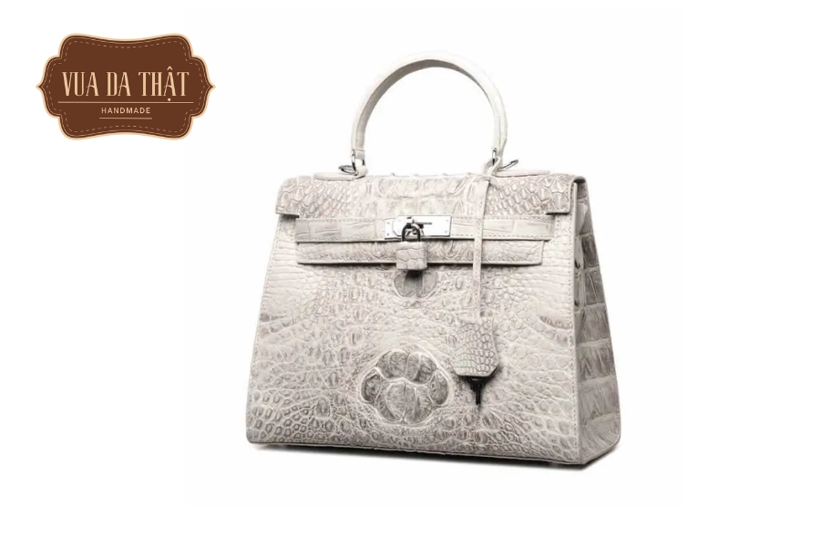 Túi da cá sấu mang vẻ đẹp sang trọng