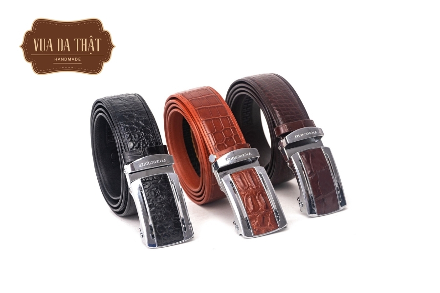 Hướng Dẫn Bảo Quản Thắt Lưng Da Cá Sấu Luôn Bền Đẹp Cuộn thắt lưng không đúng cách gây ra những nếp gấp vĩnh viễn
