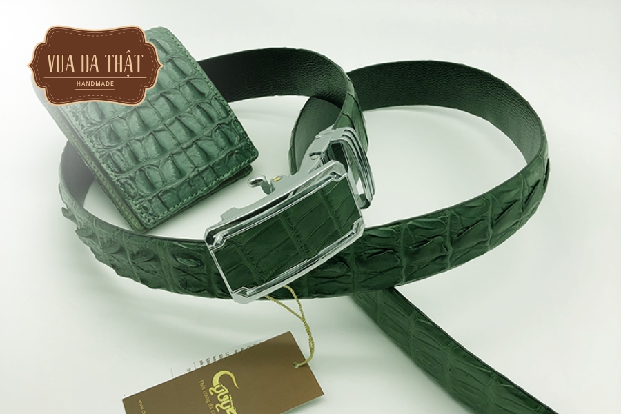 Phong Thủy Phụ Kiện Da Cá Sấu, Chọn Màu Hợp Mệnh Sản phẩm da cá sấu cho người mệnh mộc